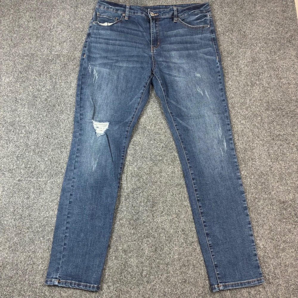 Vintage Am Jeans Women Size 12 Blue Distressed Skinny Denim Medium Wash Y2K